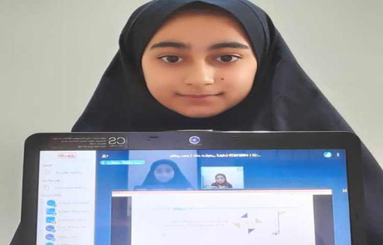 دانش آموزان در کلاس آنلاین 2