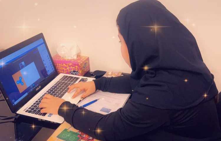 دانش آموزان در کلاس آنلاین