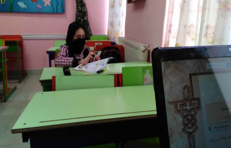 دانش آموزان فعال در کلاس آنلاین 3