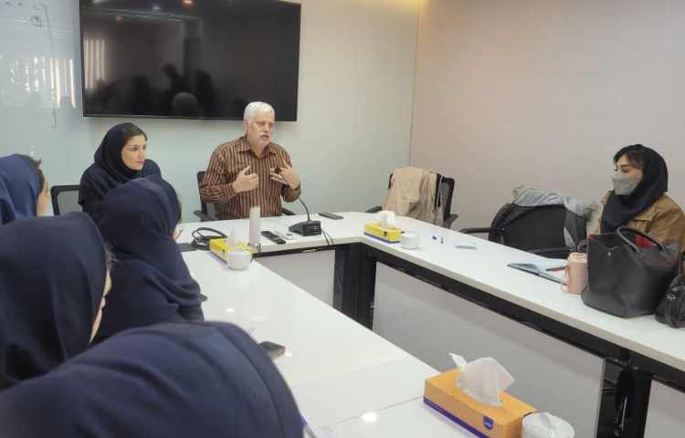 دانش افزایی ویژه آموزگاران پایه اول ابتدایی موسسه علوی 5