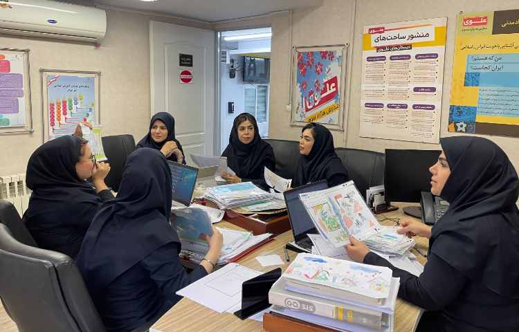 داوری آثار هنر و خلاقیت ویژه نمایشگاه دو سالانه هنر