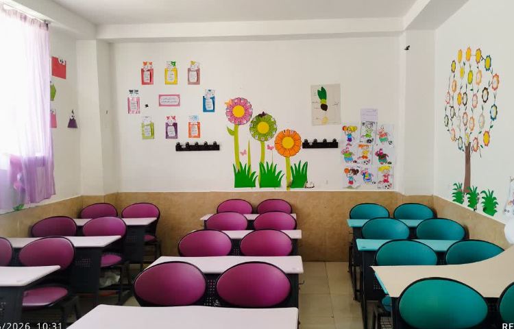 کلاس دبستان دخترانه آوای تفکر جیرفت