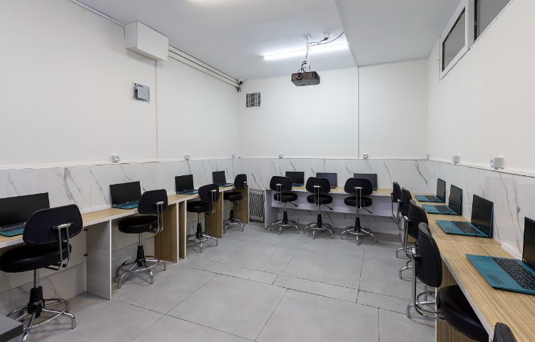 سایت رایانه دبستان دخترانه خیابان چهارم تهران