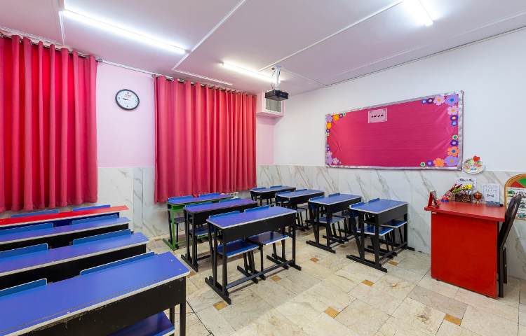 کلاس دبستان دخترانه خیابان چهارم تهران