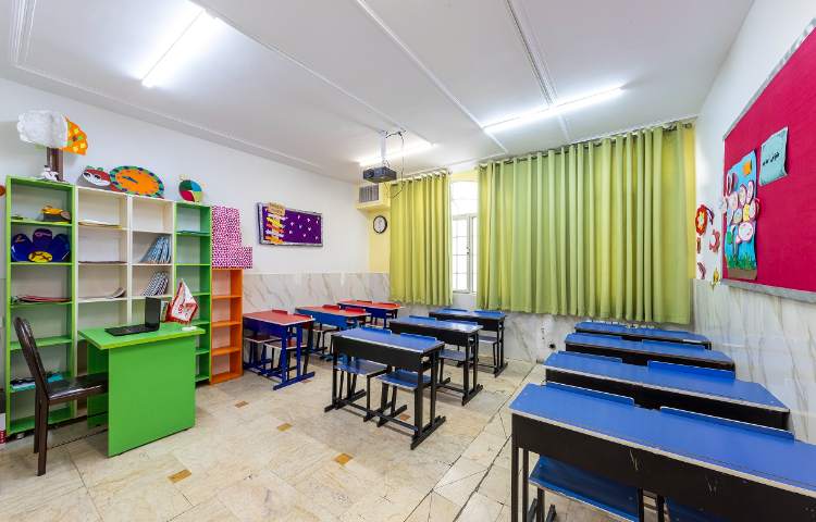 کلاس دبستان دخترانه خیابان چهارم تهران