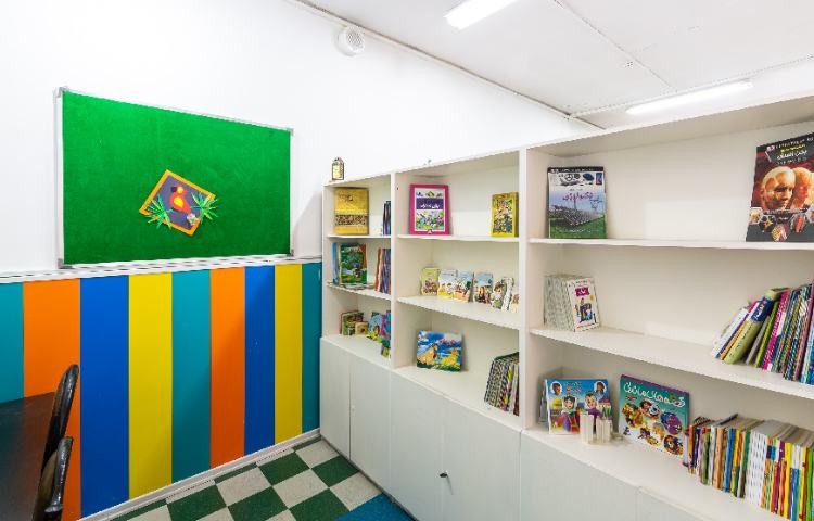 کتابخانه دبستان دخترانه منطقه 11 تهران - منیریه