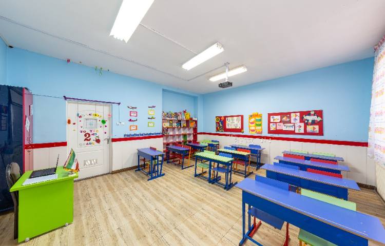 کلاس دبستان دخترانه منطقه 11 تهران - منیریه