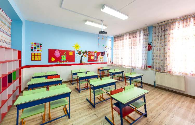 کلاس دبستان دخترانه منطقه 11 تهران - منیریه