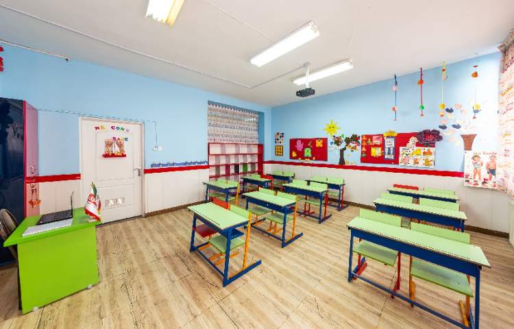 کلاس دبستان دخترانه منطقه 11 تهران - منیریه