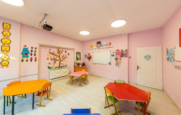 کارگاه دبستان دخترانه منطقه 13 تهران - نیروی هوایی