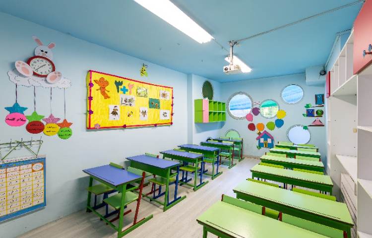 کلاس دبستان دخترانه منطقه 13 تهران - نیروی هوایی