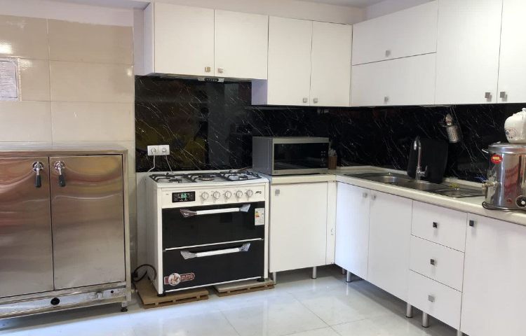 غذاخوری دبستان دخترانه منطقه 14 تهران - نبرد