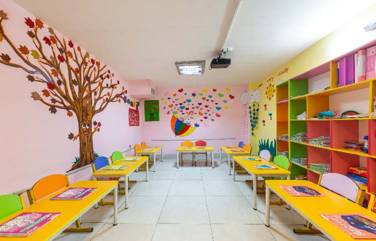 کلاس دبستان دخترانه منطقه 5 تهران - آریاشهر