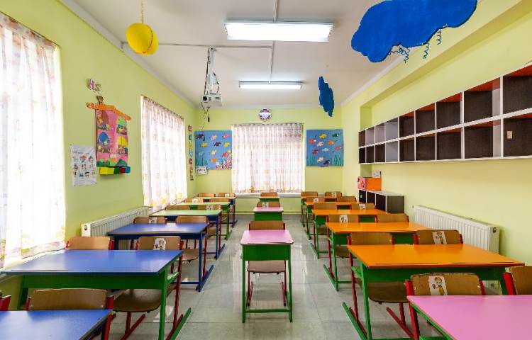 کلاس دبستان دخترانه میدان امامت تهران