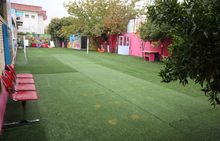 حیاط دبستان دخترانه ناحیه 1 شیراز - ایمان جنوبی