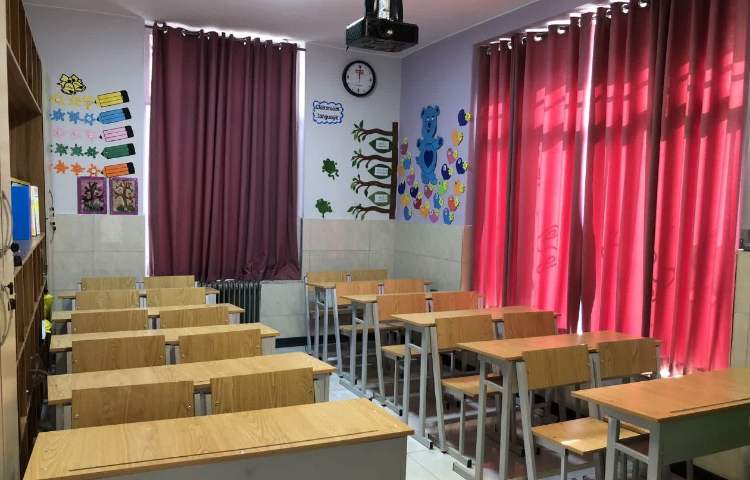 کلاس دبستان دخترانه نبرد منطقه 14 تهران