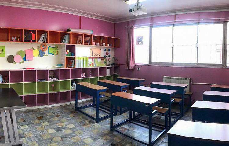 کلاس دبستان دخترانه گلباد تبریز