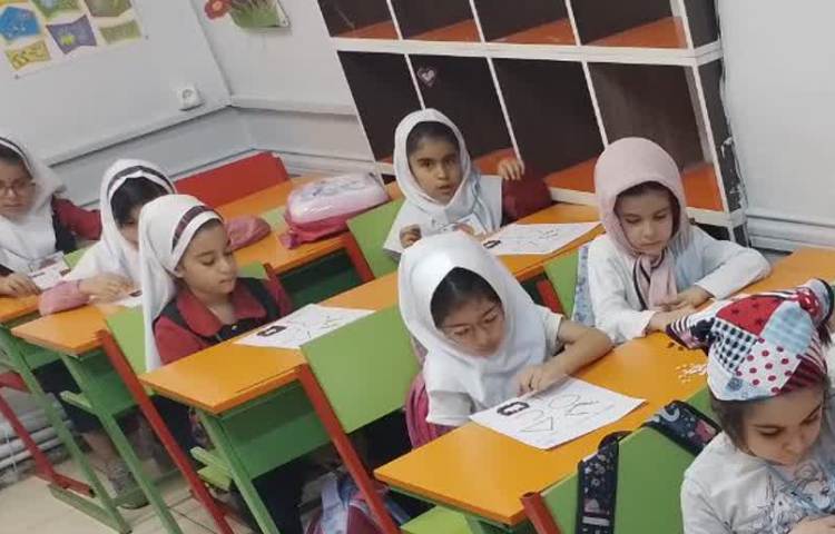 دبستان علوی 4