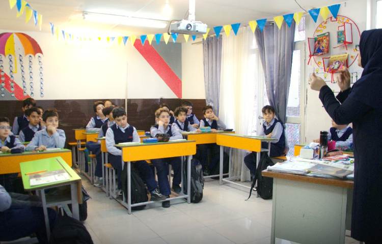 کلاس دبستان پسرانه ابونصر مشهد