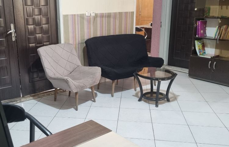 سالن ورودی دبستان پسرانه حافظ پاکدشت