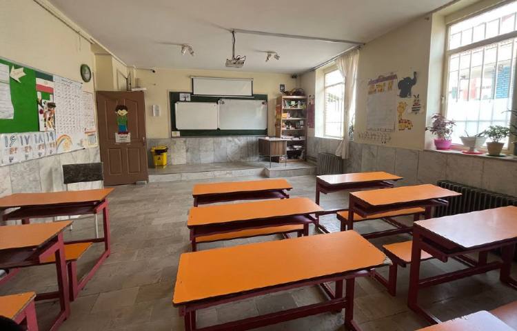 کلاس دبستان پسرانه دانش سهند آهکی اسکو