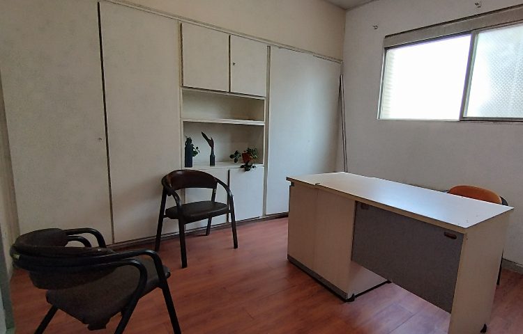 اتاق مشاور دبستان پسرانه ملاصدرا اصفهان