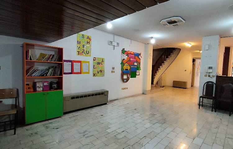 کتابخانه دبستان پسرانه ملاصدرا اصفهان