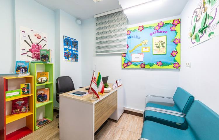 اتاق مشاور دبستان پسرانه منطقه 13 تهران - فلکه اطلاعات