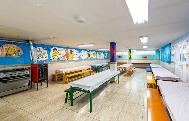 غذاخوری دبستان پسرانه منطقه 13 تهران - فلکه اطلاعات