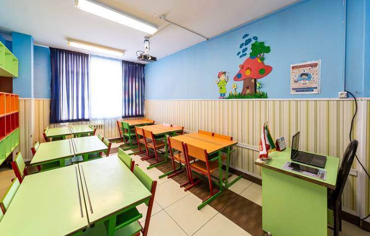 کلاس دبستان پسرانه منطقه 13 تهران - فلکه اطلاعات