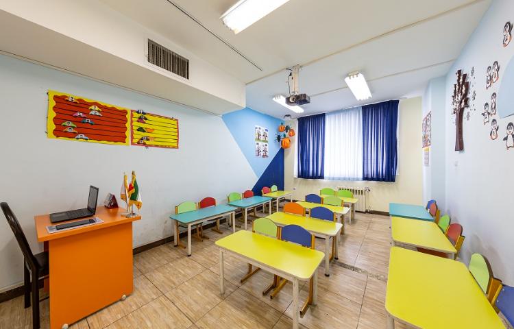 کلاس دبستان پسرانه منطقه 13 تهران - فلکه اطلاعات