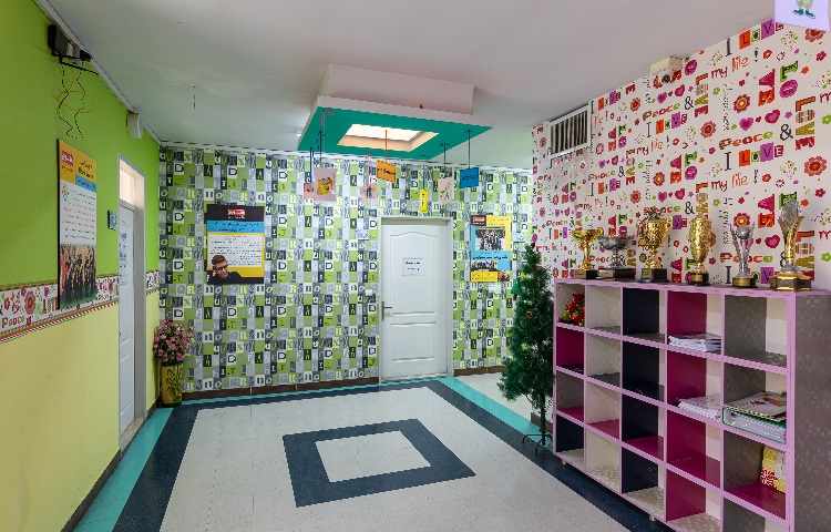 راه‌پله دبستان پسرانه منطقه 5 تهران - جنت آباد