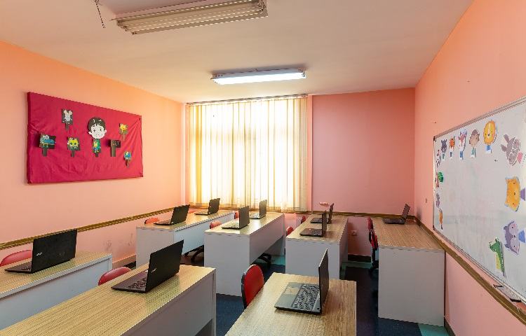 سایت رایانه دبستان پسرانه منطقه 5 تهران - جنت آباد