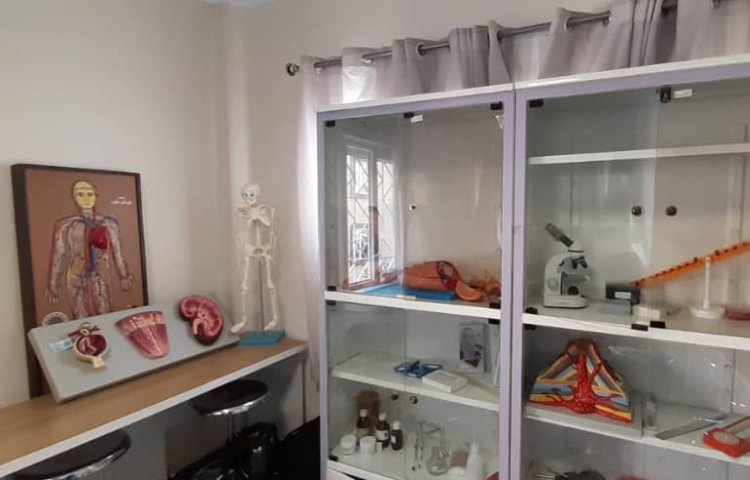 آزمایشگاه دبستان پسرانه میدان امامت تهران