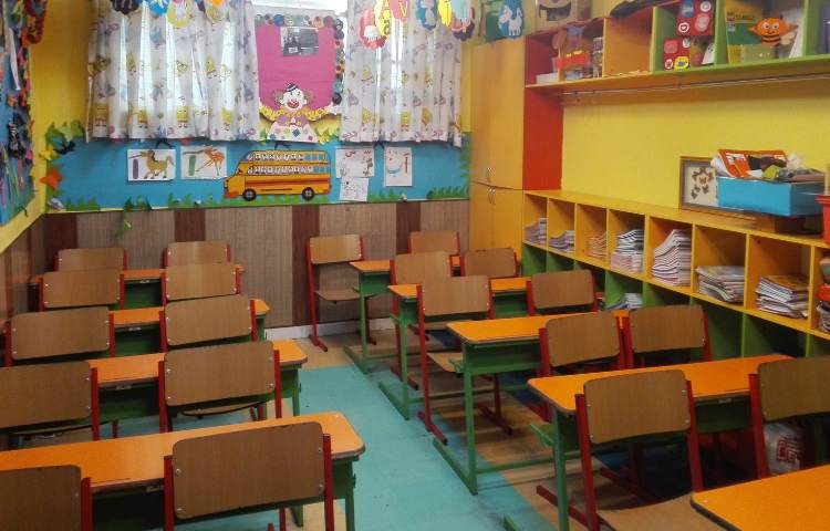 کلاس دبستان پسرانه ناحیه 3 اصفهان - مرداویج