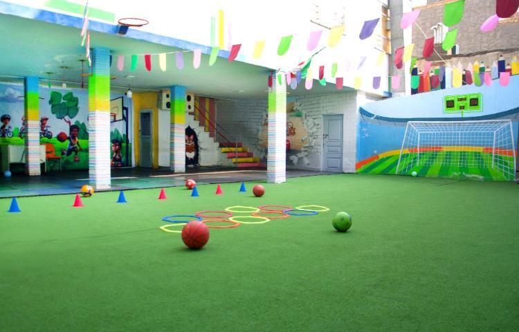 حیاط دبستان پسرانه ناحیه 3 مشهد - رضا