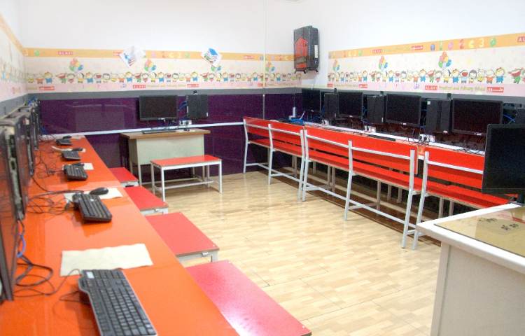 سایت رایانه دبستان پسرانه ناحیه 3 مشهد - رضا