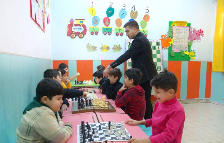 ورزشی دبستان پسرانه ناحیه 3 مشهد - رضا