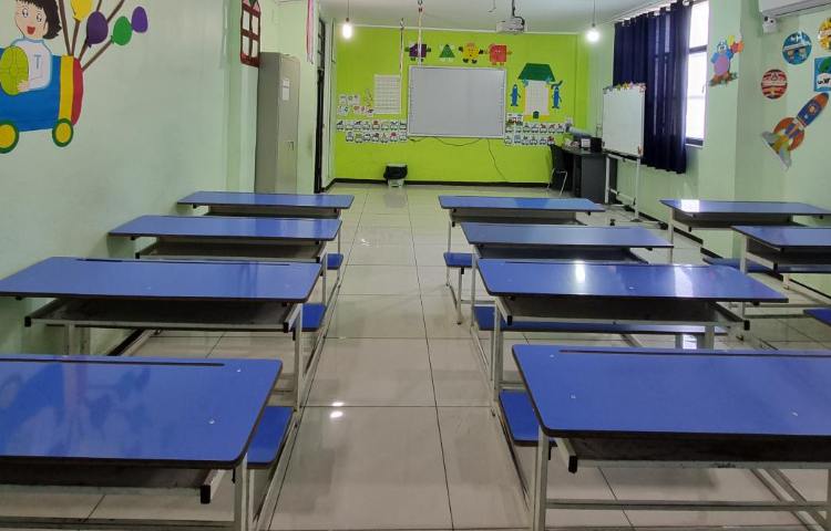 کلاس دبستان پسرانه پیشگامان (دو) علوی بندرعباس