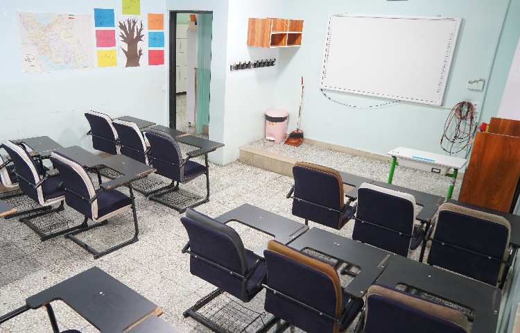 کلاس دبستان پسرانه پیشگامان دو قائم شهر