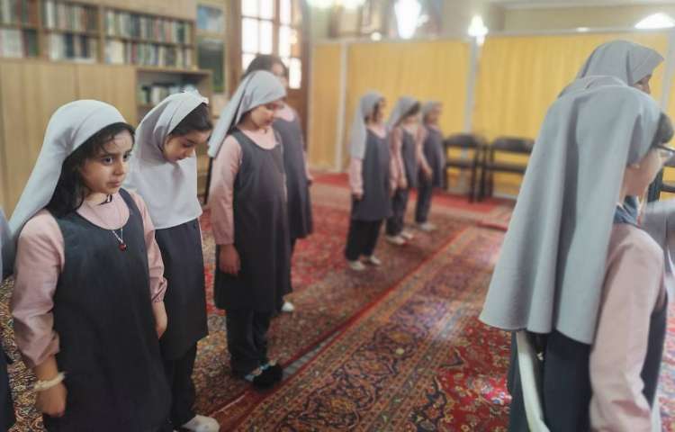 دختران بهشتی