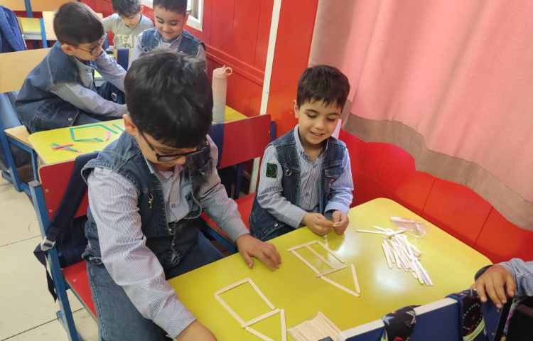 درست کردن اشکال هندسی با استفاده از چوب بستنی 3