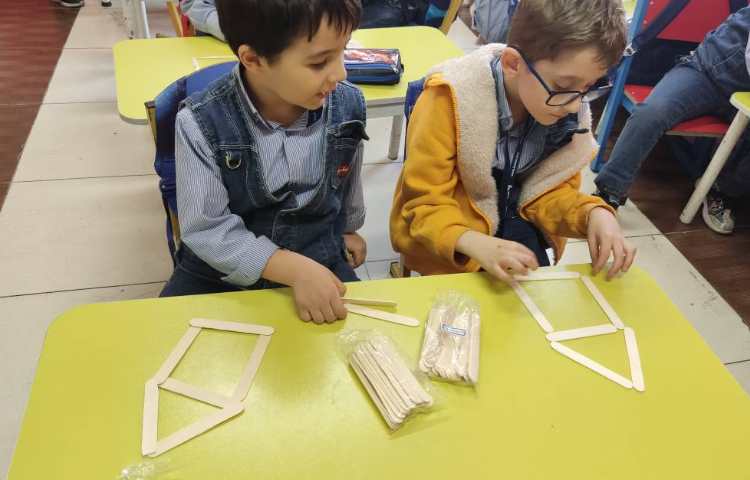 درست کردن اشکال هندسی با استفاده از چوب بستنی 6