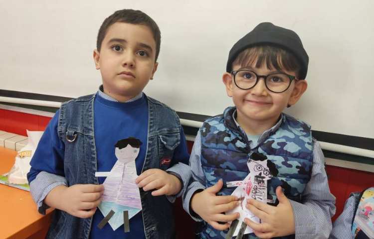 درست کردن اوریگامی پرستار جهت تبریک روز پرستار 1