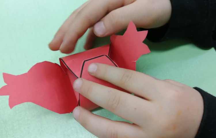 درست کردن جعبه انار برای شب یلدا 3