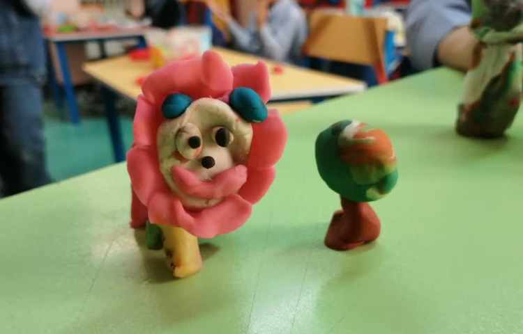 درست کردن شیر و درخت با خمیربازی 5