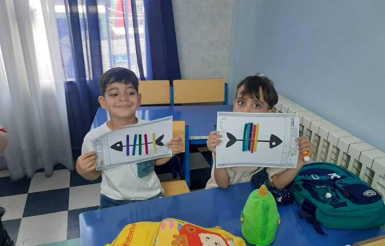 درست کردن ماهی رنگارنگ با گل پسرانم 1