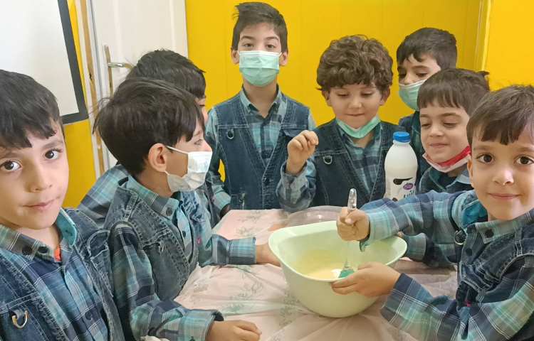 :درست کردن پنکیک با همکاری نوآموزان 2
