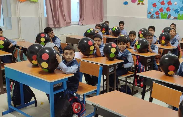 درست کردن چراغ راهنما برای درس فارسی 1