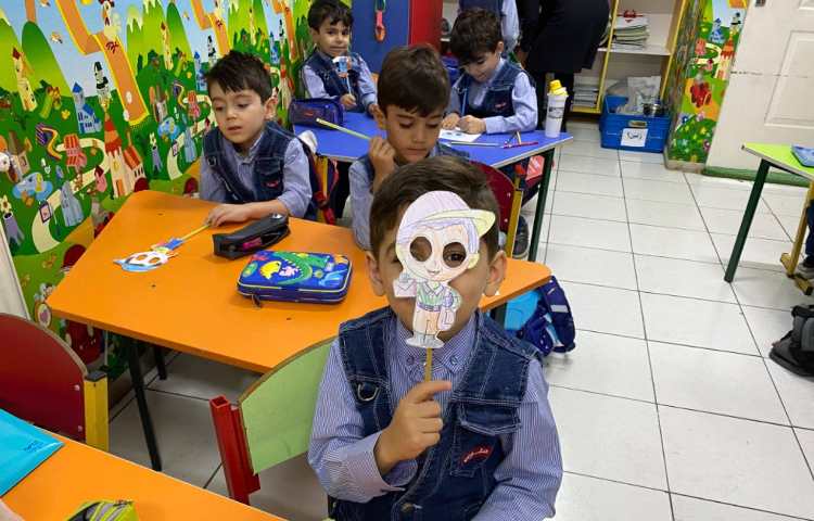 درست کردن کاردستی postman به مناسبت روز پستچی